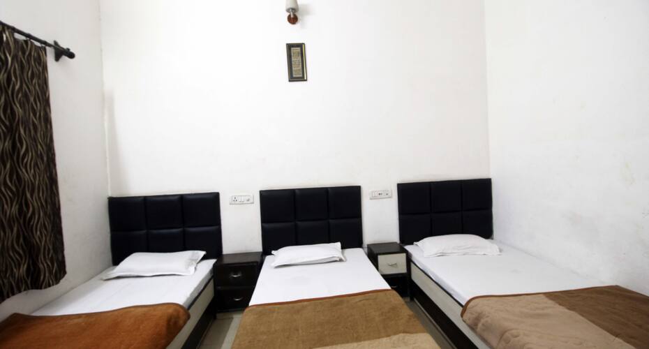 Hotel Mumtaz Inn, Agra 5